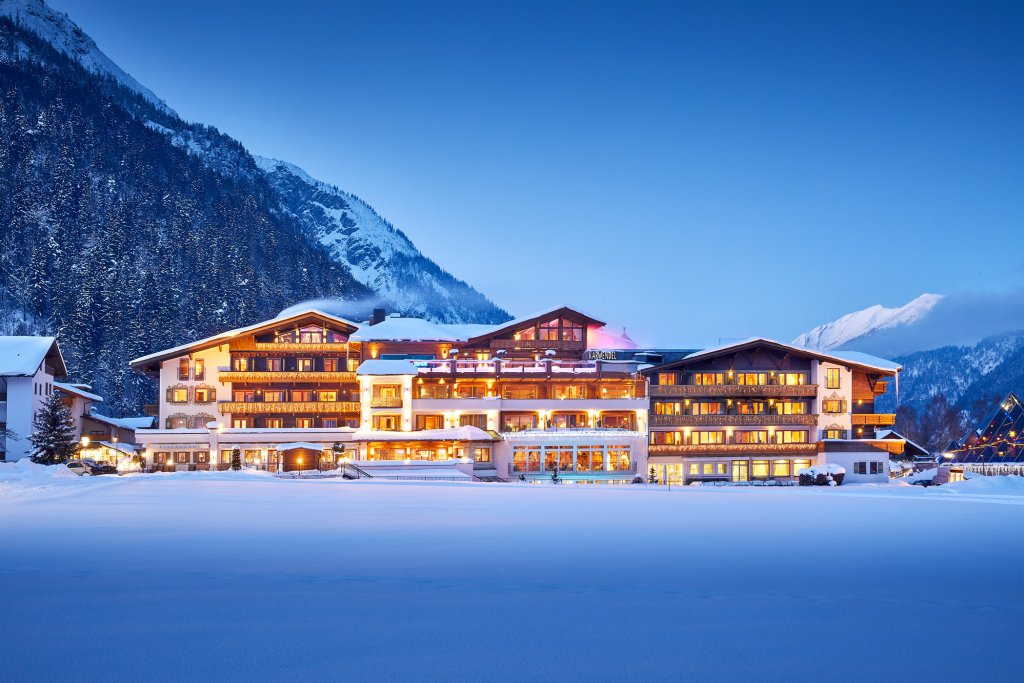Verwöhnurlaub im 4 Sterne Hotel am Achensee Das Karwendel